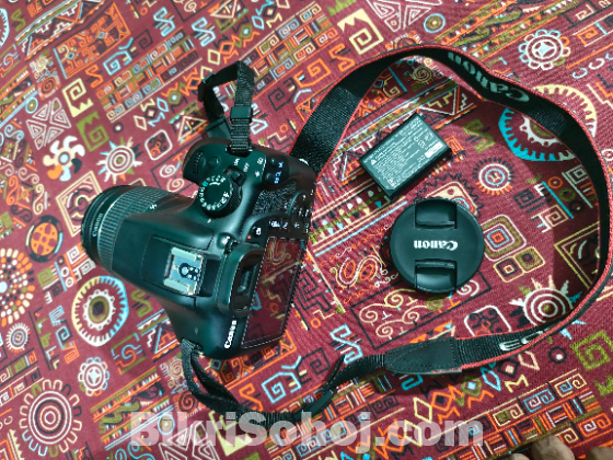 CANON 1300D